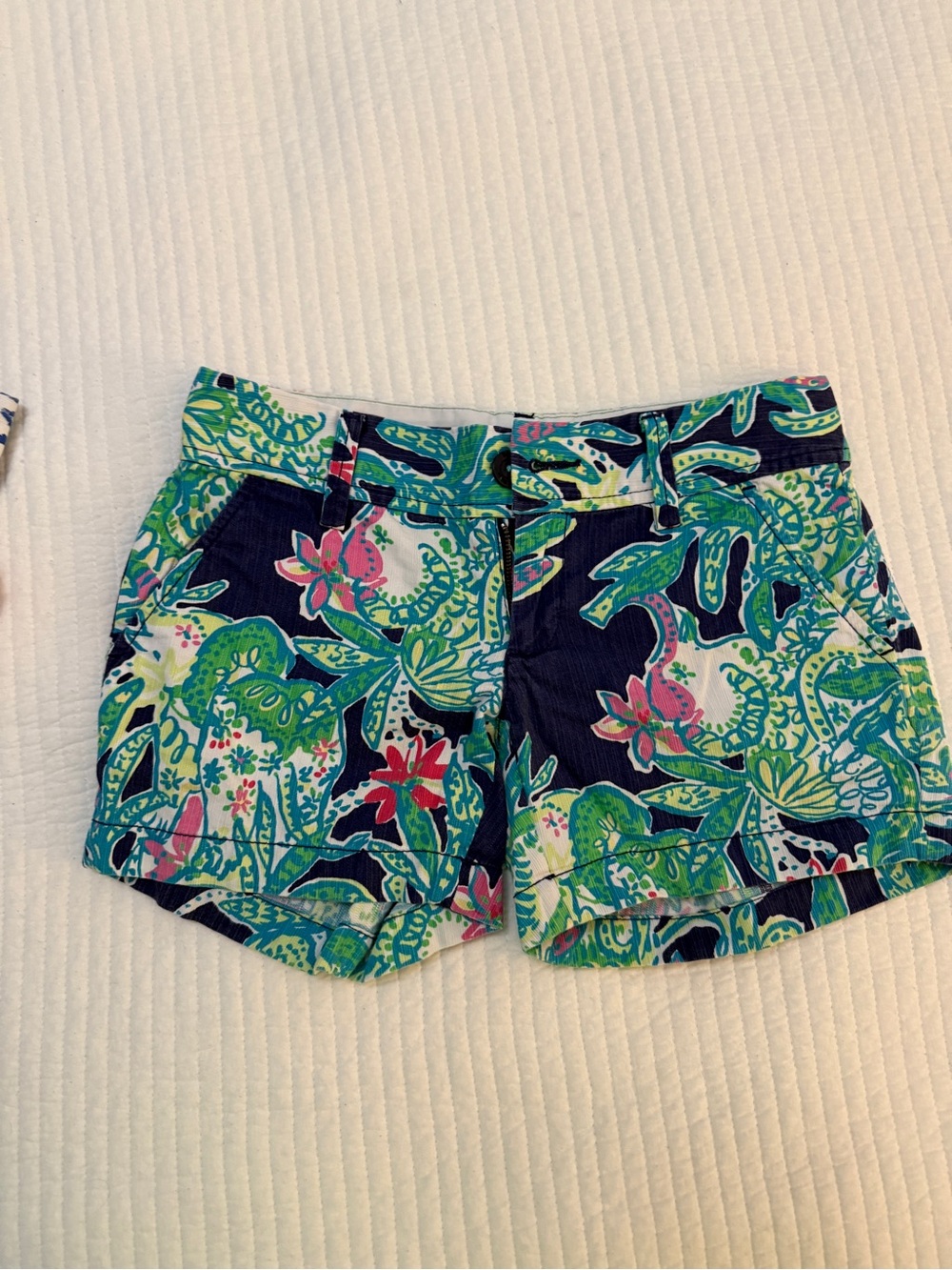 Lilly Pulitzer Callahan Shorts Size 0 Navy Green Pink Tropical Print